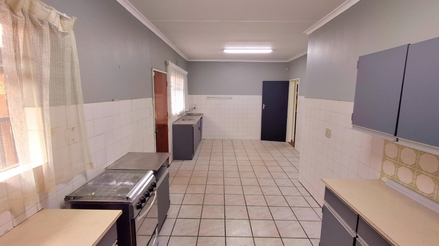 3 Bedroom Property for Sale in Roodia Free State